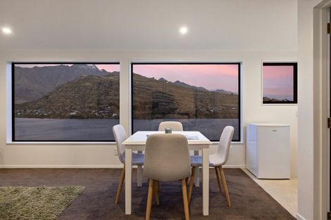 Photo of property in 22 Golden Terrace, Queenstown, 9300