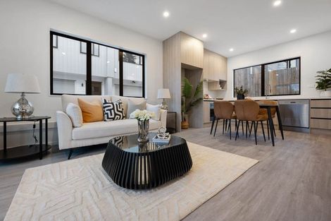 Photo of property in 33c Garadice Road, Rothesay Bay, Auckland, 0630