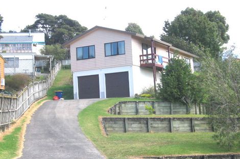 Photo of property in 11 Randal Place, Bayview, Auckland, 0629