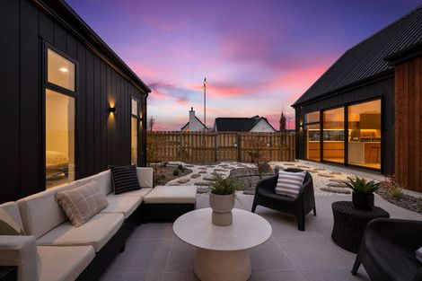 Photo of property in 2 Alan James Lane, Prebbleton, 7604