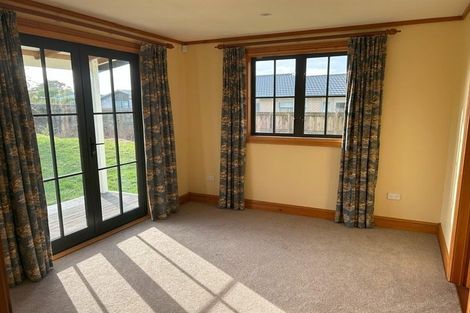 Photo of property in 37 Hilton Road, Carterton, 5713