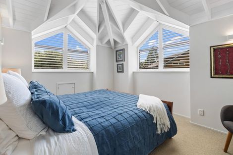 Photo of property in 33 Homewood Place, Chatswood, Auckland, 0626