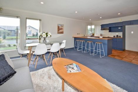 Photo of property in 29 Linkwater Way, Parklands, Christchurch, 8083