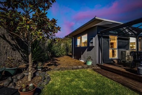 Photo of property in 8b Rathgar Road, Henderson, Auckland, 0610