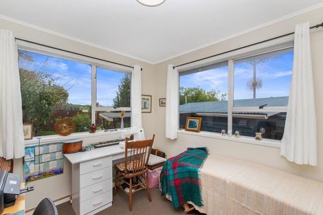 Photo of property in 28 Newham Place, Henderson, Auckland, 0612
