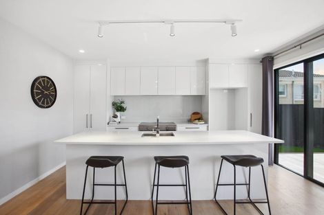 Photo of property in 138 Bucklands Beach Road, Bucklands Beach, Auckland, 2012