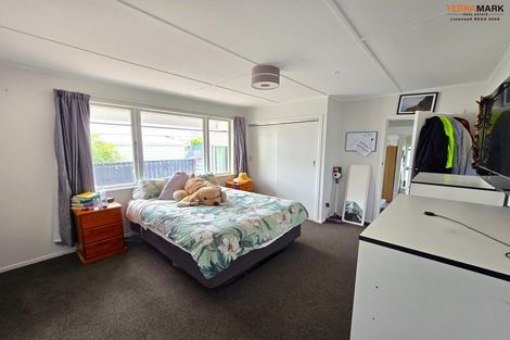Photo of property in 21 Totara Park Road, Clouston Park, Upper Hutt, 5018