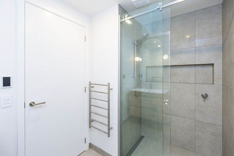 Photo of property in 2 Mudie Street, Alicetown, Lower Hutt, 5010