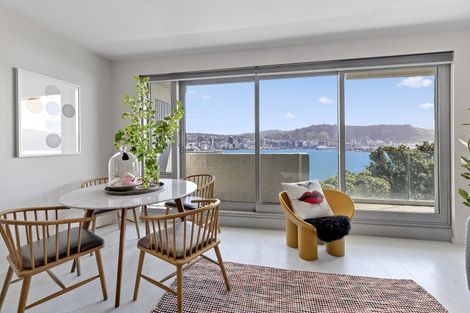 Photo of property in Beauport Apartments, 30u2 The Crescent, Roseneath, Wellington, 6011