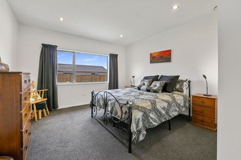 Photo of property in 22 Mercade Close, Stratford, 4332