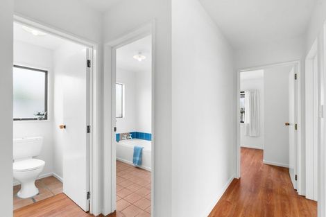 Photo of property in 18 Owens Terrace, Upper Riccarton, Christchurch, 8041