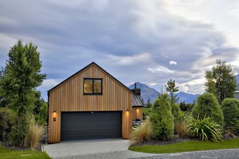 Photo of property in 30 Mckellar Drive, Jacks Point, Queenstown, 9371