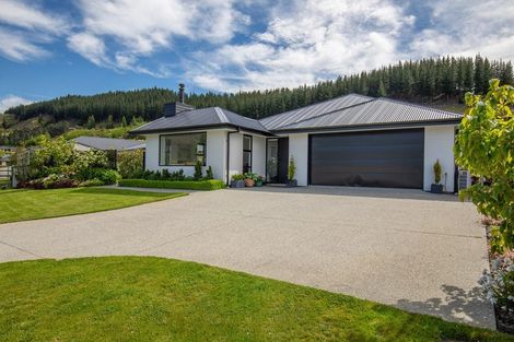 Photo of property in 76 Shields Street, Clyde, 9330