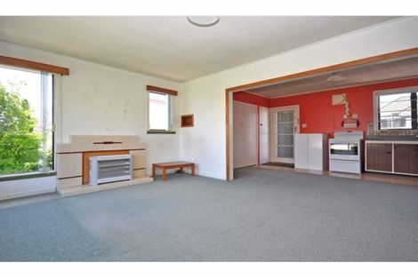 Photo of property in 1/22 Holland Road, Hillcrest, Auckland, 0627