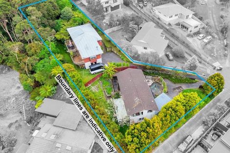 Photo of property in 1/6 Mcquoid Place, Glenfield, Auckland, 0629