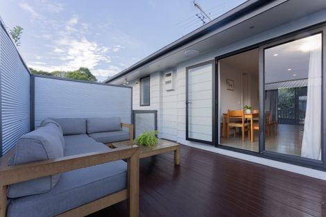 Photo of property in 1/26 Waiora Road, Stanmore Bay, Whangaparaoa, 0932