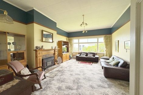 Photo of property in 12 Grant Street, Dannevirke, 4930