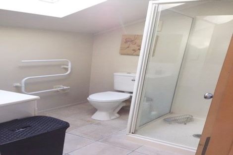 Photo of property in 2/114 Seaview Road, Glenfield, Auckland, 0629