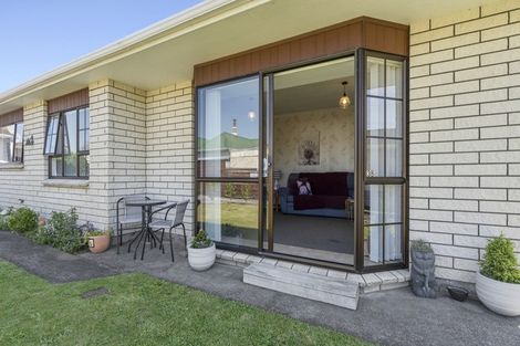 Photo of property in 3 Webster Street, Westown, New Plymouth, 4310