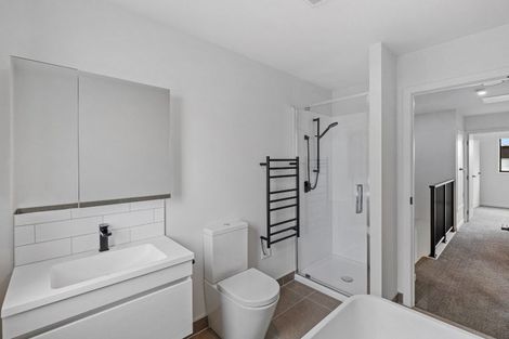 Photo of property in 24 Whanui Place, Mangere Bridge, Auckland, 2022