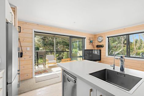 Photo of property in 203 Tahekeroa Road, Tahekeroa, Kaukapakapa, 0873