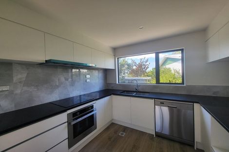 Photo of property in 29 Raleigh Road, Northcote, Auckland, 0627