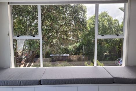 Photo of property in 4 Chorley Grove, Churton Park, Wellington, 6037