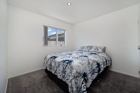 Photo of property in 16 John Broad Place, Flat Bush, Auckland, 2019