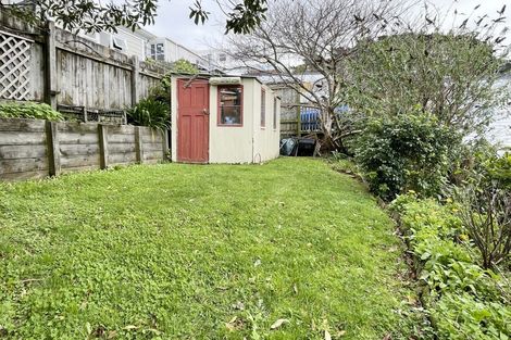 Photo of property in 6 Stanley Street, Berhampore, Wellington, 6023