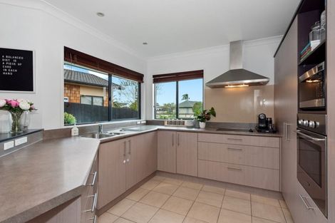 Photo of property in 14 Grasmere Court, Huntington, Hamilton, 3210