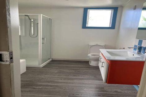Photo of property in 92 Collingwood Street, Eltham, 4322