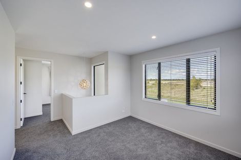 Photo of property in 24 Aspiring Drive, Poraiti, Napier, 4112