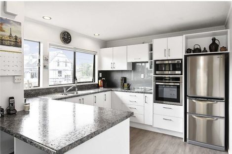 Photo of property in 114a Seaview Road, Paraparaumu Beach, Paraparaumu, 5032