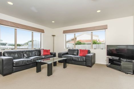 Photo of property in 17 Jelicich Court, Henderson, Auckland, 0612