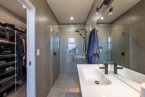 Photo of property in 21 Nadine Stanton Drive, Bell Block, New Plymouth, 4312