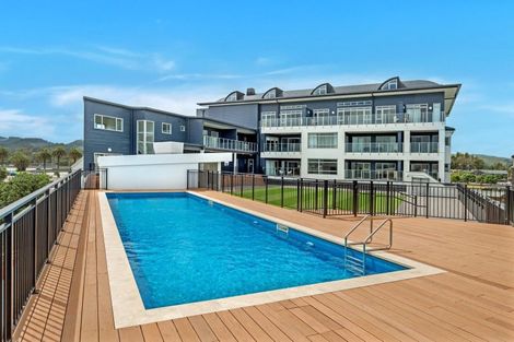 Photo of property in Marina View Apartments, 201/4 Reads Quay, Gisborne, 4010