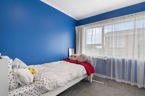 Photo of property in 24 Shanaway Rise, Hillcrest, Auckland, 0627