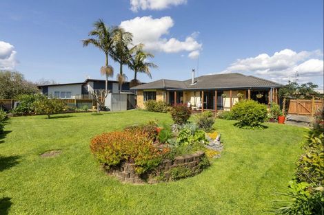 Photo of property in 35 Edgewater Grove, Whakatane, 3120
