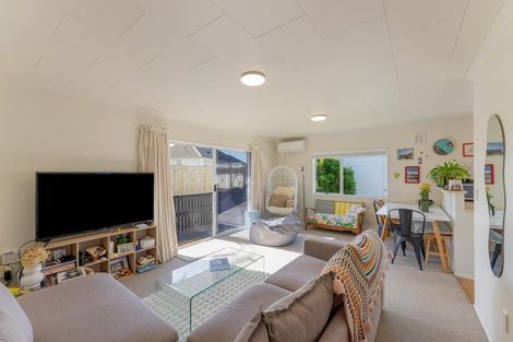 Photo of property in 7a Bedford Street, Fitzroy, New Plymouth, 4312