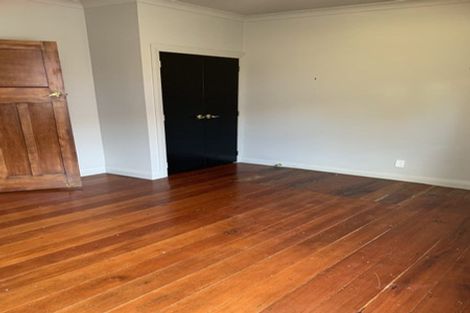 Photo of property in 12 Hargreaves Street, Mount Cook, Wellington, 6021