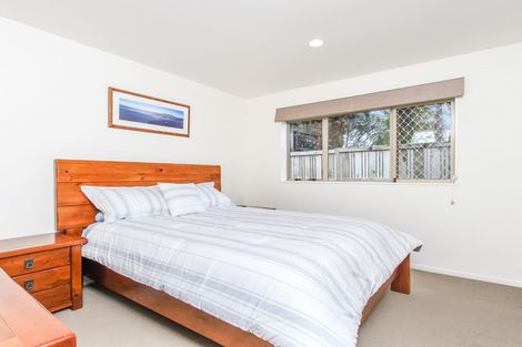 Photo of property in 17 Jelicich Court, Henderson, Auckland, 0612