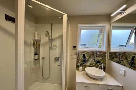 Photo of property in 35b Amapur Drive, Khandallah, Wellington, 6035