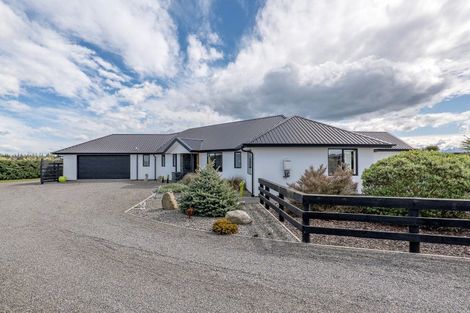 Photo of property in 29 Whitcombe Place, Darfield, 7571