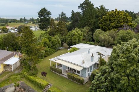 Photo of property in 76 Kitchener Street, Wairoa, 4108