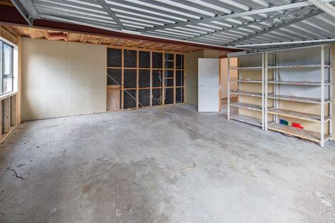 Photo of property in 44a Bassett Road, Johnsonville, Wellington, 6037