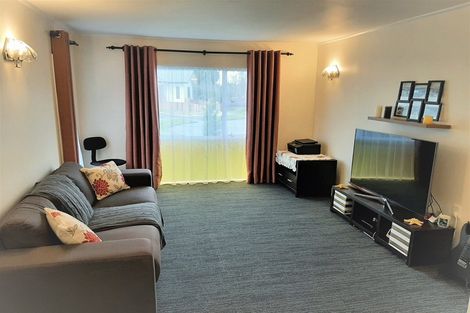 Photo of property in 44 Escort Grove, Awapuni, Palmerston North, 4412