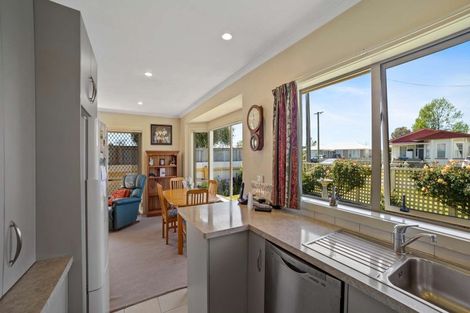 Photo of property in 19 Waverley Street, Elgin, Gisborne, 4010