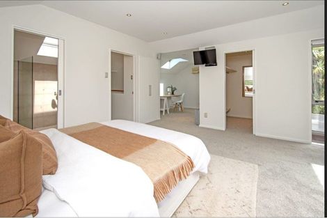 Photo of property in 2/11 Mclellan Place, Ilam, Christchurch, 8041