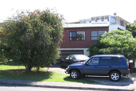 Photo of property in 1/99 Glamorgan Drive, Torbay, Auckland, 0630