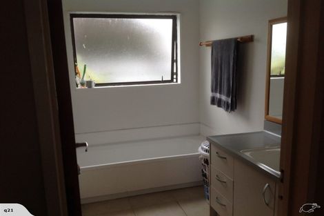 Photo of property in 27 Jeffares Place, Taradale, Napier, 4112